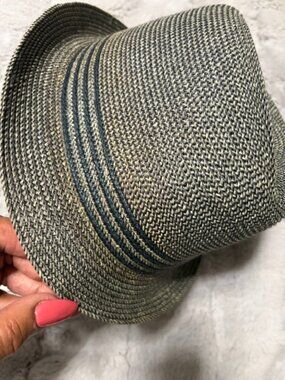 Size M Men's Hats Old Navy, H&M, Daesan ~ Gray ~ Tanish/Yellowish Colors